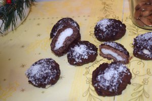 Desert fursecuri umplute cu cocos