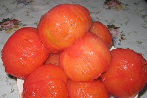 Tocanita de rosii cu porumbei la ceaun