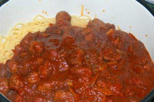 Spaghete cu perisoare