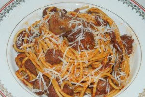 Spaghete cu perisoare
