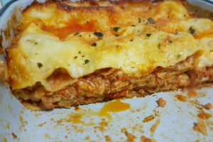 Lasagna cu carne de pui si ciuperci