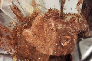 Desert prajitura lipicioasa cu banane si cacao