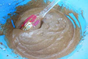 Desert prajiturele cu ganache de ciocolata alba si sos de portocale