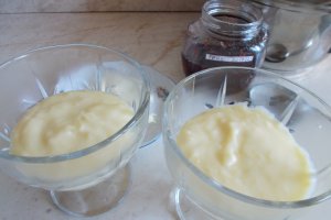 Desert crema de lamaie, la pahar
