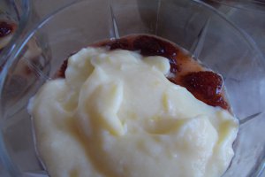 Desert crema de lamaie, la pahar