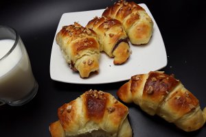 Desert croissante cu ciocolata
