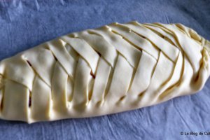 Desert strudel cu branza si zmeura