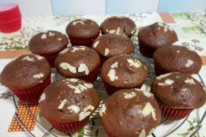 Desert briose cu cacao si migdale