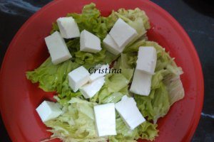 Salata cu seminte de pin