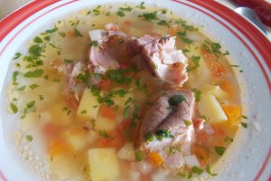 Ciorba de legume cu ciolan afumat