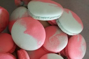 Desert macarons cu lavanda