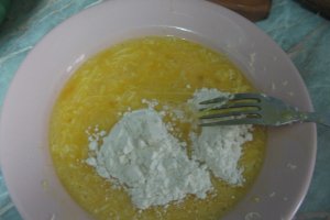 Dovlecei pane cu sos de usturoi