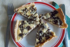 Tarta din ficatei de pui si branza de burduf