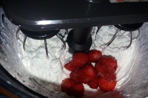 Desert tort cu rulada Valentine's Day