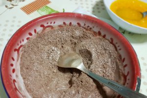 Desert tort cu crema de castane si ciocolata