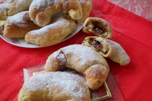 Desert cornuri cu ciocolata