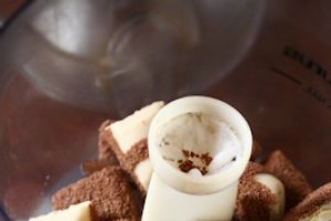 Desert tort cu crema Kinder Bueno