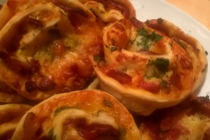 Pizza rolls