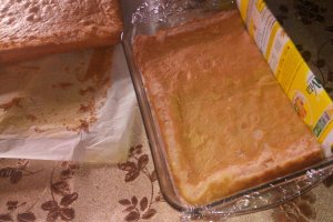 Desert prajitura cu crema de iaurt si cirese