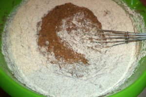 Desert cookies cu banane, unt de arahide si fulgi de ciocolata