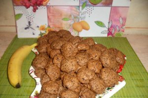 Desert cookies cu banane, unt de arahide si fulgi de ciocolata