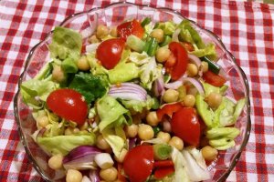 Salata verde cu naut