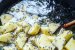 Cartofi in sos de iaurt si carnaciori de gratar-5