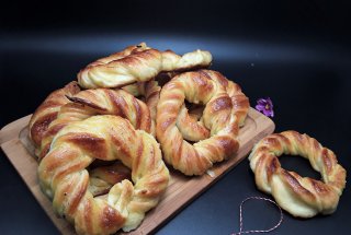 Desert covrigi Polonezi