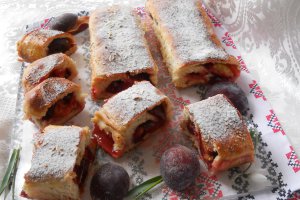 Desert strudel cu prune