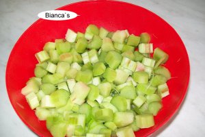 Prajitura cu rubarba