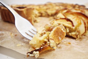 Desert tarta cu mere