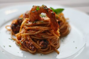 Spaghete cu caracatita si creveti