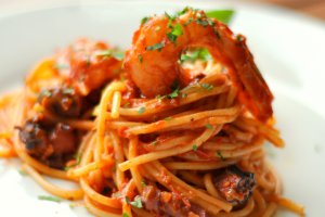 Spaghete cu caracatita si creveti