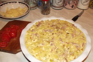 Aperitiv placinta cu cartofi si altele
