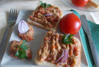 Salata de vinete si ardei capia