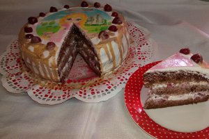 Desert tort Sofia cu frisca si cirese din compot