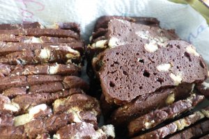 Desert biscuiti cu ciocolata si bezele