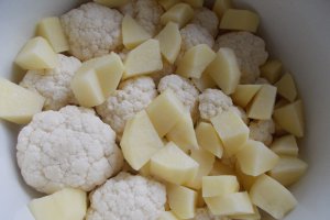 Supa crema de conopida, cu crutoane