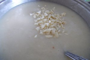 Supa crema de conopida, cu crutoane