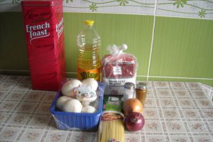 Spaghete cu ciuperci, in sos alb