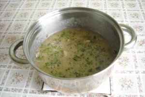 Spaghete cu ciuperci, in sos alb