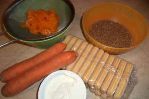 Desert inima de piscoturi cu hrisca si morcovi