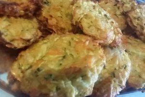 Chiftele cu dovlecei si unt de crab