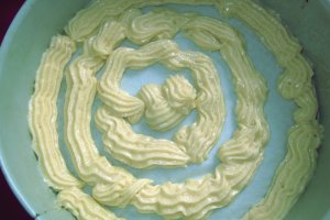 Desert tort Ecler cu crema caramel
