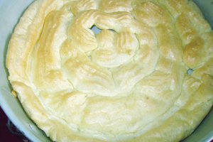 Desert tort Ecler cu crema caramel
