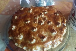 Desert placinta cu banane si crema de migdale