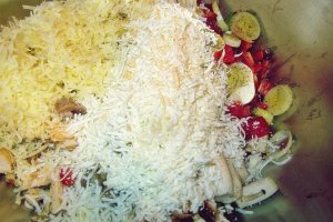 Aperitiv budinca cu pui, ciuperci si legume
