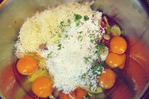 Aperitiv budinca cu pui, ciuperci si legume