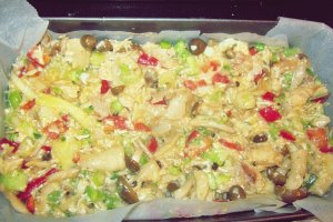 Aperitiv budinca cu pui, ciuperci si legume