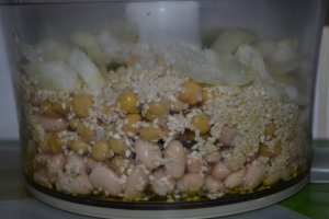 Humus din fasole alba si naut-reteta de post